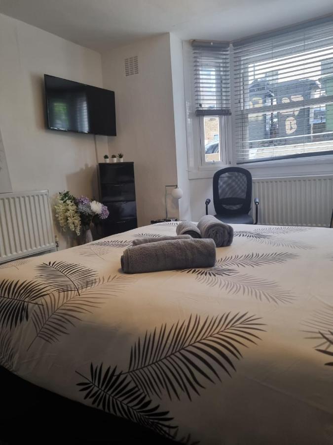 2 Bed Flat In Lambeth Apartment Londra Exterior foto